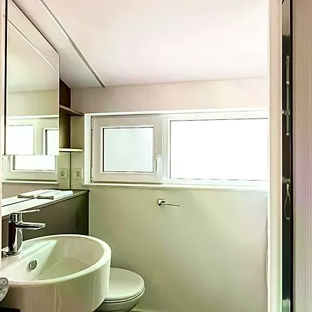 Modern With Air Conditioning Hotel 2*