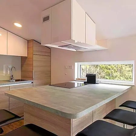 Modern With Air Conditioning Hotel 2*